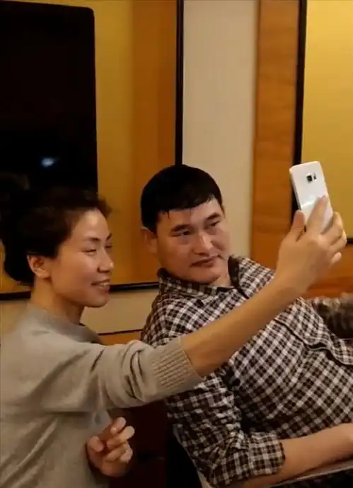 陈亚男自作聪明成笑话,反观大衣嫂的清醒,才是真正的赢家