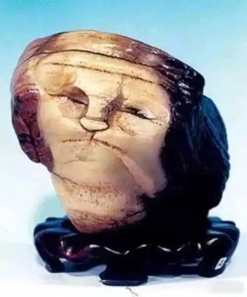 玉名坊这样垃圾奇石专家竟然估价8.5亿专家不简单啊