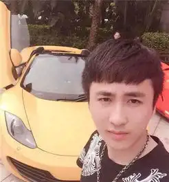 快手网红座驾曝光仙洋奔驰垫底二驴劳斯莱斯仅第三,散打太壕