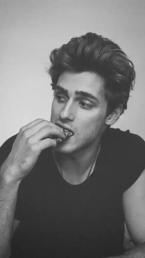 11月7欧美黑白男生锁屏壁纸原图更新自取不谢