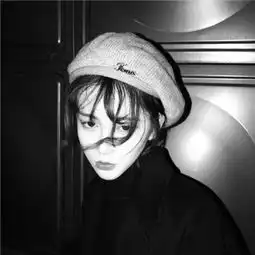 女生黑白伤感落寞头像大全2018算了这个词包含了多少失望