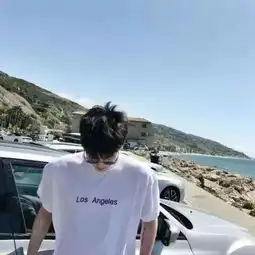 个性超拽酷酷的帅气男生微信头像