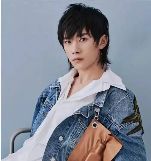 探探爆料易烊千玺资源胡歌近况黄渤发展