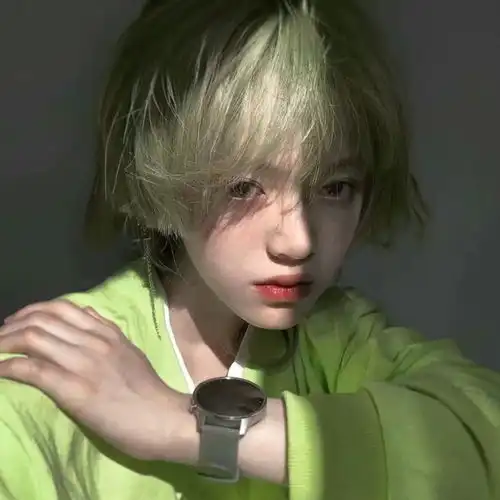 1129美女头像你还在喜欢那个你喜欢了很久的人吗