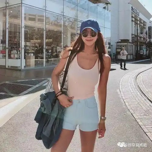 26岁肌肉小野兽,竟被42岁阿姨泡走了...果然身材保养好,男友在高考