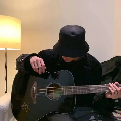 限量版宝藏男生头像你是如清泉般清澈的少年