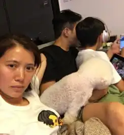 袁咏仪素颜肤色暗张智霖魔童玩游戏抢镜