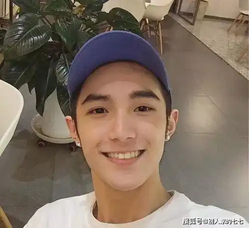 当男人彻底喜欢上一个女人,会变成这7种样子,你见过吗