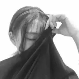 最近火了假装单身的情侣头像,老师家长统统看不出,超隐蔽