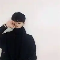 所有的怦然心动到最后只变成泛泛之交