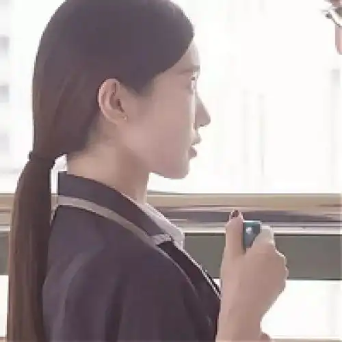 情侣头像,在他心里你永远是最美的