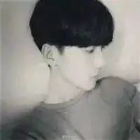 我想找这张情侣头像的另一张