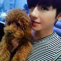 抱狗狗的男生高清头像微信头像图片大全