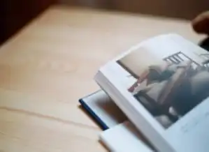 最新版2018忧伤的网名带有诗意繁华落尽他已看淡红尘