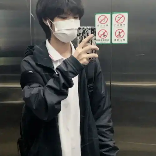 头像帅气有型的男生头像