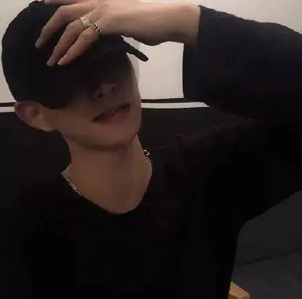 今日头像你的眼睛会发光不适合悲伤