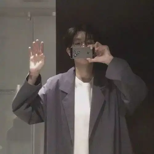 今日份头像我藏不住喜欢你演不出热情