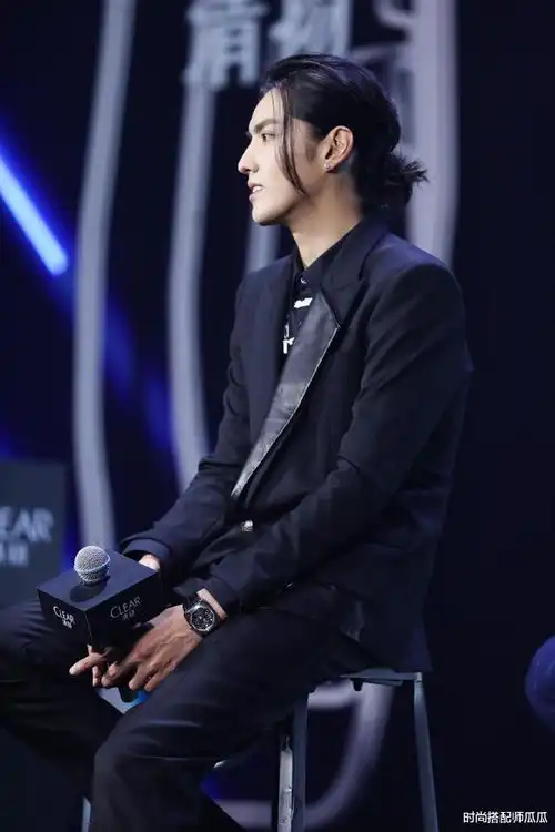 不管多大年纪的男人,这5种发型要少留,尤其第1个,邋遢还油腻