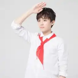 小鲜肉侯明昊小学生头像,造型帅气