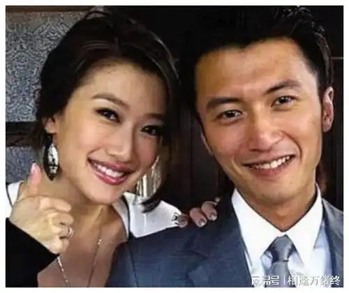 她的感情史相当丰富,现38岁绯闻男友10多个,最后一个生下孩子