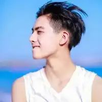 资讯丨胡军康康抱头哭行走人间荷尔蒙泪崩