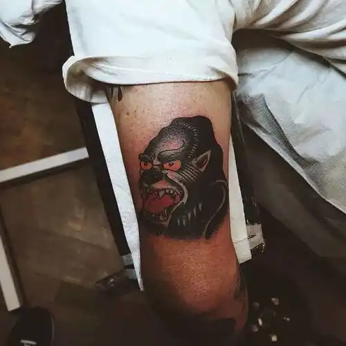 精品纹身大胆而精彩的传统风格