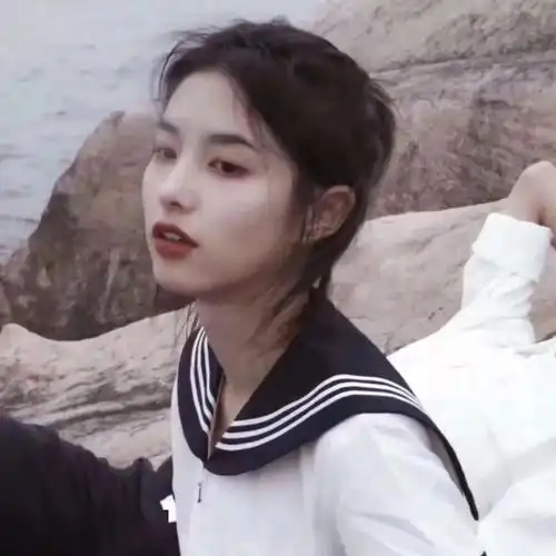 情头男生最欣赏女生身上哪些小物件