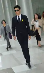 张亮客串韩剧男模争相做演员