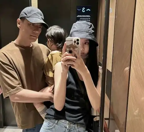 娱乐圈动了,超40位明星过七夕,袁弘张歆艺秀恩爱,金晨晒腹肌