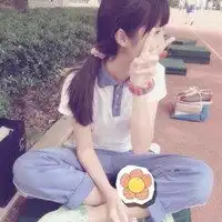 在学生党qq头像里,穿夏季蓝色校服的是哪个学校