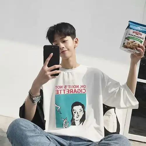 谁觉得自己是帅哥,就给我发一张自己的照片