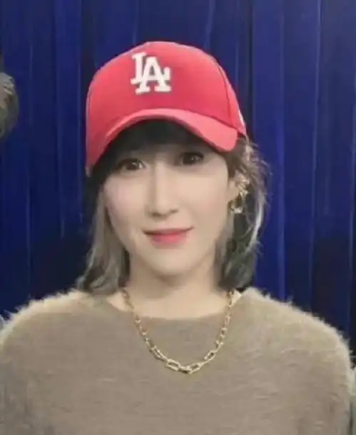 张继科张蕊被拍同回家,女方身边还带着一个小男孩,一年前曾被拍