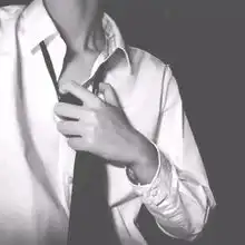 男生头像只知纸短情长