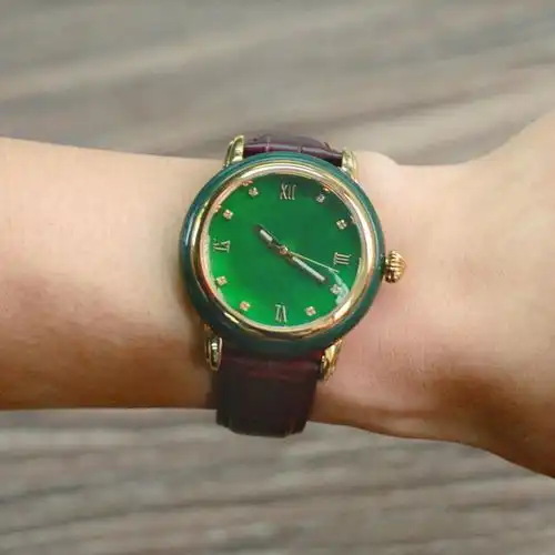 男人过了25岁就应该戴这样的手表,成熟还有男人味