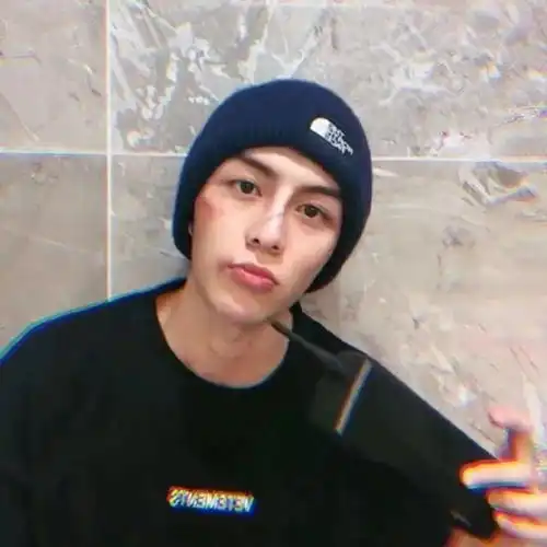 头像丨男生你不在我的世界变成了阴雨天