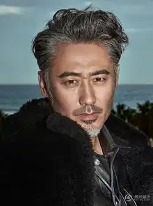 高清波叔新年写真大片曝光演绎时尚rocker