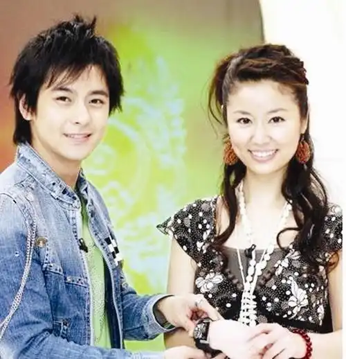 被闺蜜横刀夺爱,同居8年感情无疾而终,林心如自述不止一次被甩