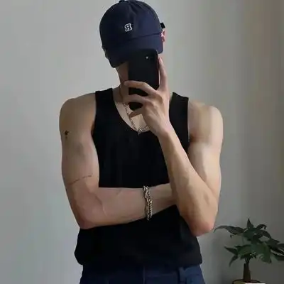 2023最新强壮肌肉男生头像