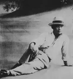 上将去参军,被人嫌弃个子矮,大哭时一个老头帮了他,不料最后竟然成为战神