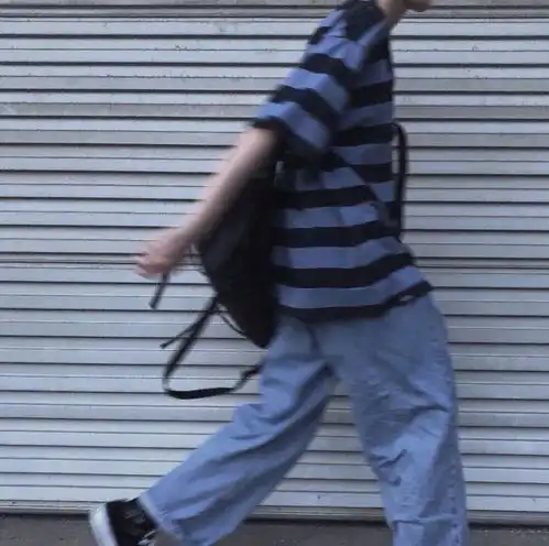 头像十二月换一张新的微信头像吧