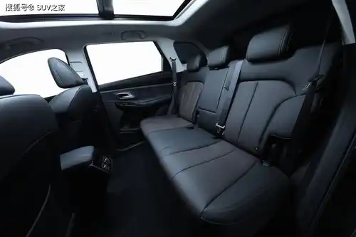 长安欧尚x7plus外观内饰的曝光,定义1215万级别plus车型新标准