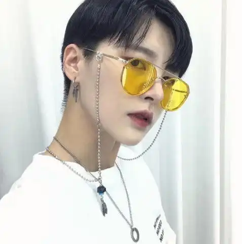 单身久了会暴露这3种行为,见到女生就跪舔,女生都嫌弃了