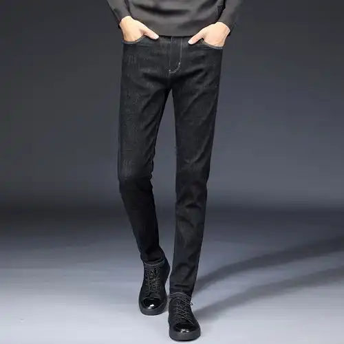 男人30岁后少穿套装,多穿这样的牛仔裤,帅气又减龄哦