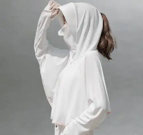 闺蜜们都在穿的防晒衣,薄如蝉翼,温和亲肤,透气清凉