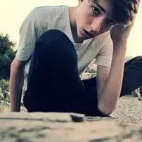 qq头像欧美男生爱你不后悔即使变得憔悴