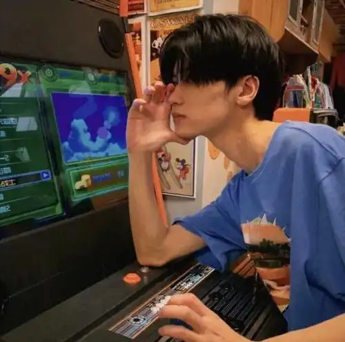 快来接收好看的头像啦