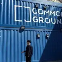 张洪亮,我也爱你,请你不要让我受伤qq情侣头像我要个性网