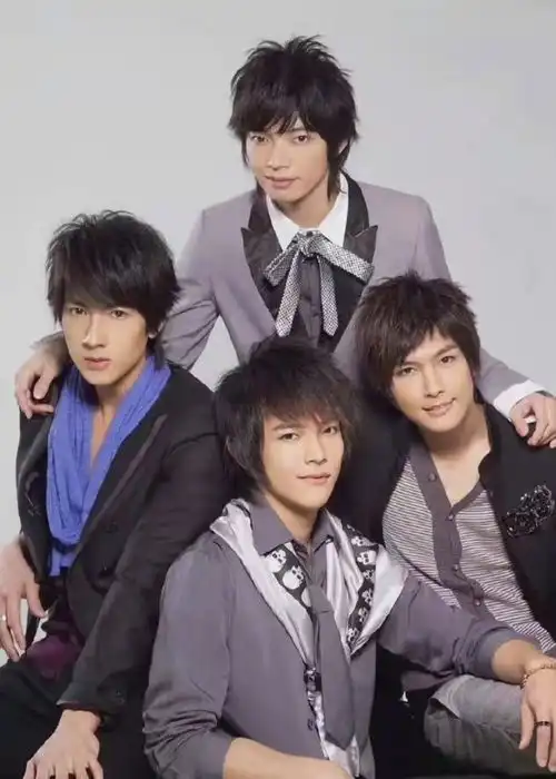 陈飞宇12岁网络头像曝光,一波调皮操作创造陈凯歌版非轮海