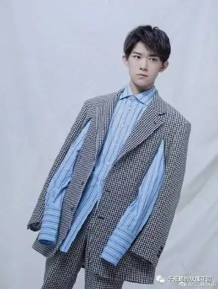 时装lofficiel拍摄花絮,半熟型男易烊千玺超有魅力