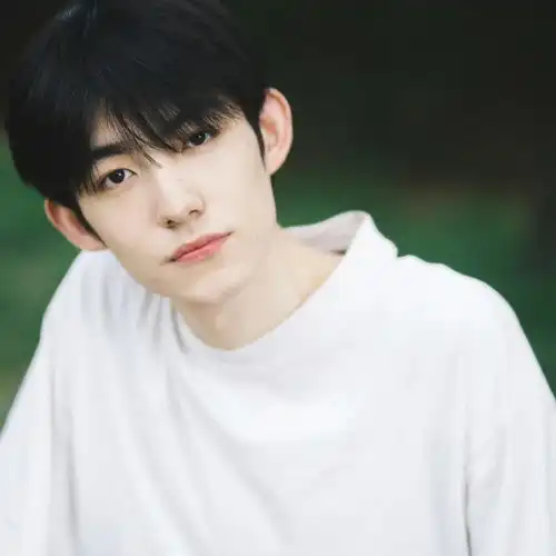 男头你的退场像没爱过一样